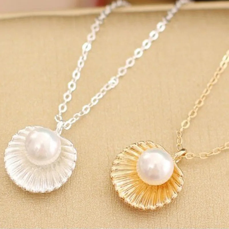 Hot New Arrival Korean Fashion Minimalist Temperament Small Pearl Shell Shape Pendant Necklace Female Short Clavicle Wholesale