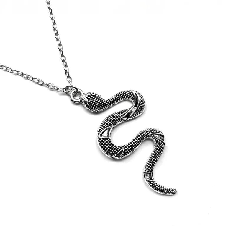 Snake Necklace New Animal Snake Dangle Women Pendant Necklace Minimalist Style Alloy Trendy Female Birthday Jewelry Bijoux Gift