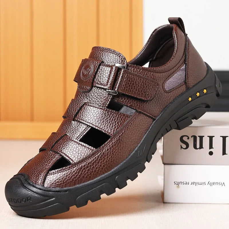 Man’s Sandals breathable comfort summer slippers beach Muller outdoor anti slip shoes youth casual fashion Hollow shoes