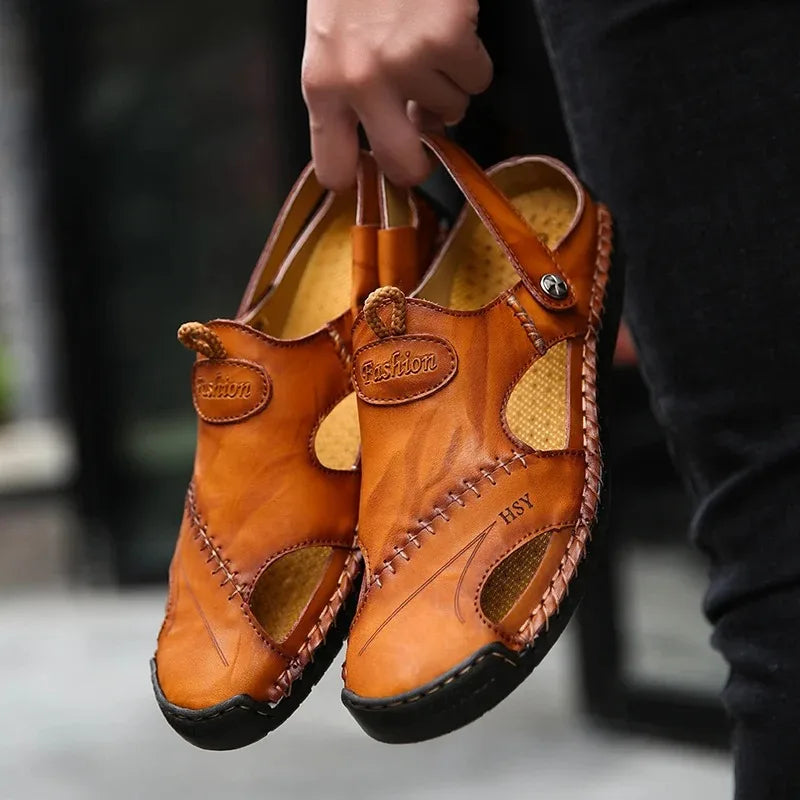 Summer Sandals Men Leather Classic Roman Sandals 2025 Slipper Outdoor Sneaker Beach Rubber Flip Flops Men Water Trekking Sandals