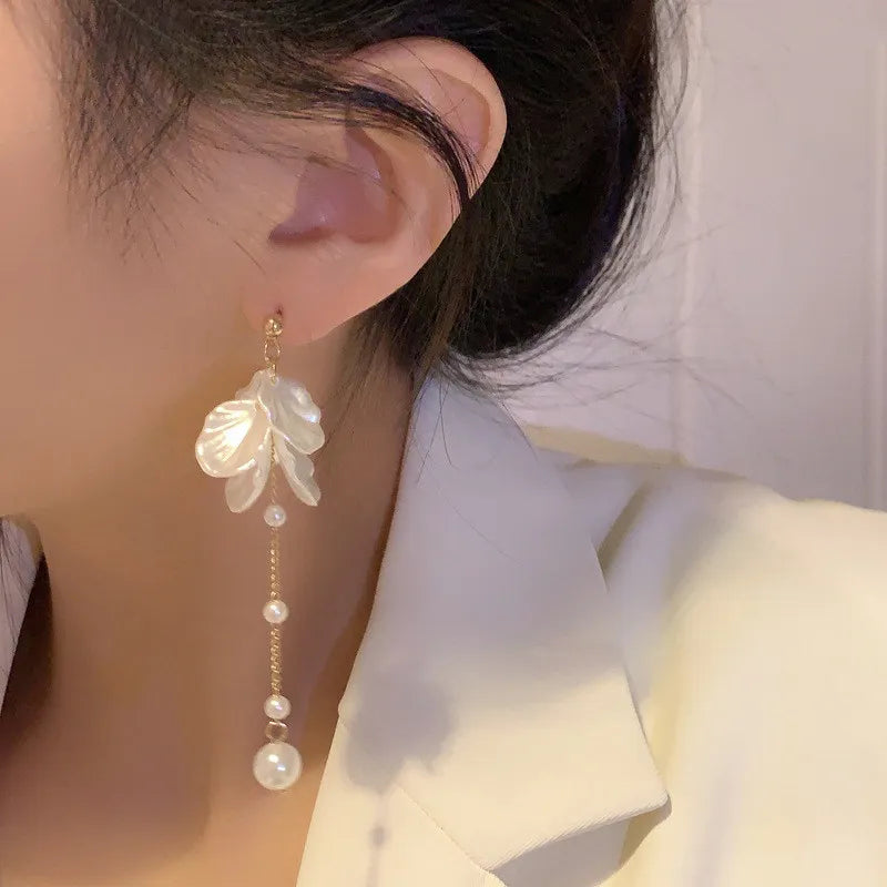 Classic Natural Shell Pearl Long Tassel Earrings for Women Ladies Gold Color Chain White Drop Earrings Bridal Jewelry Gift