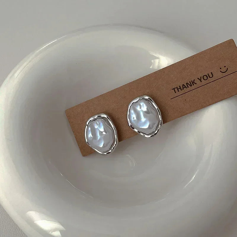 Fashion Geometric Irregular Round Metal Pearl Earrings for Women 2024 Minimalist Style Personality Earrings Trendy Jewelry Gift