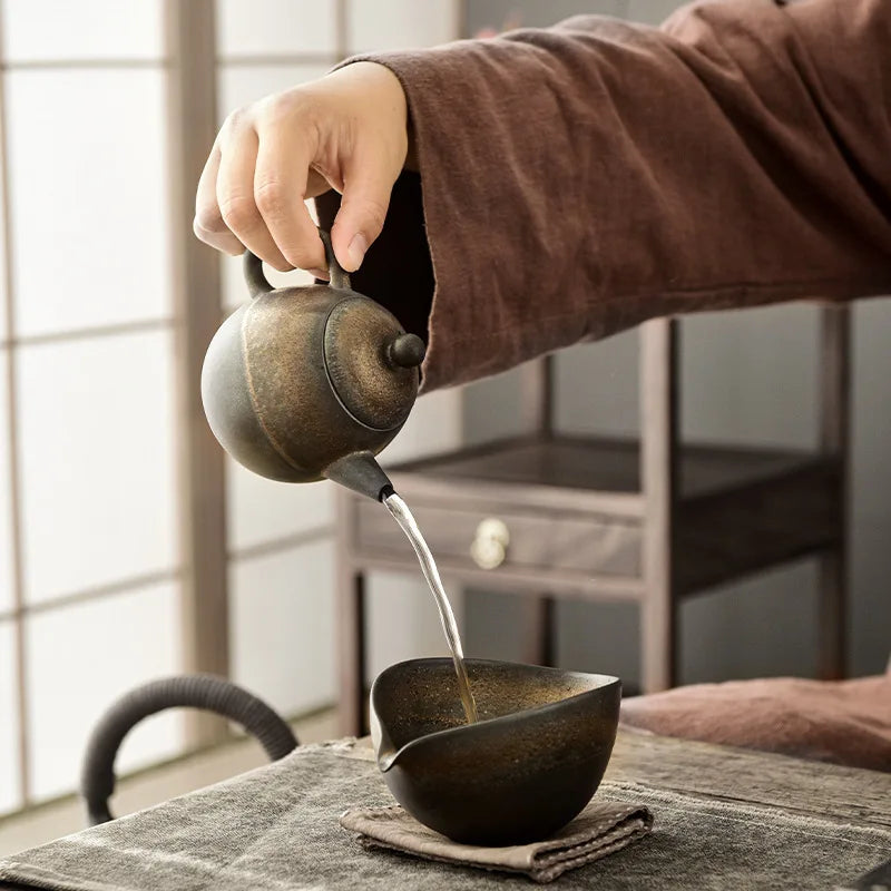 Japanese Style Coarse Pottery Teapot Single Pot Kiln Gilded Rust Glazed Ceramic Drinkware