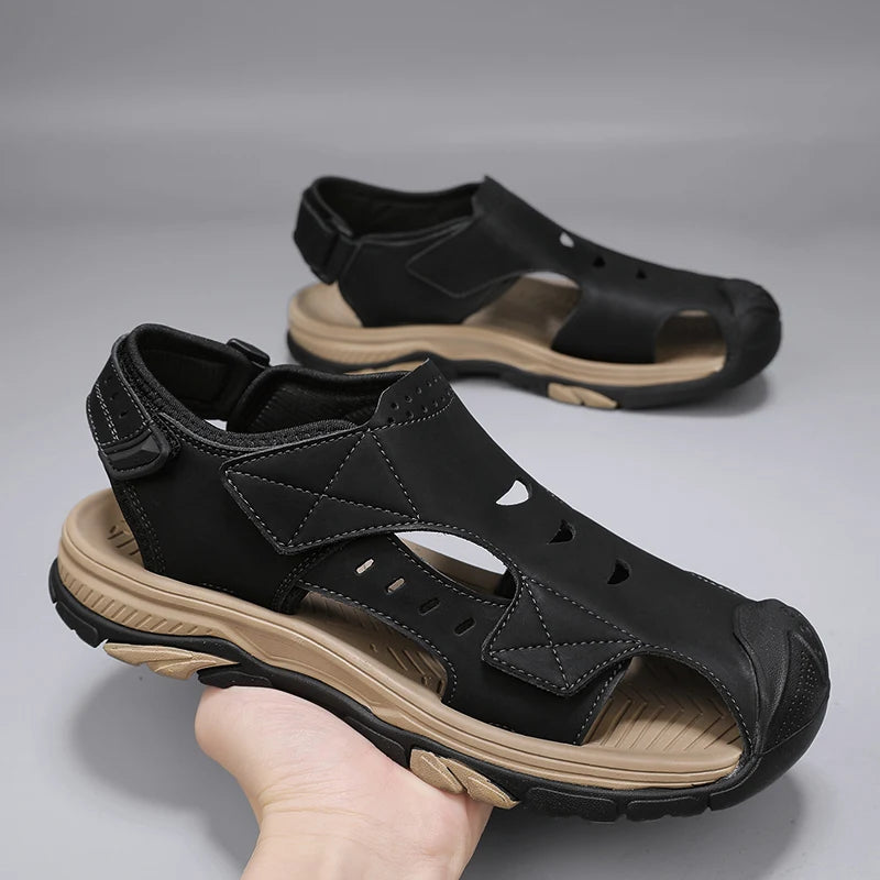 New Summer Sandals Breathable Fashion Men Shoes Genuine Leather Outdoor Man Hollow Sandals Antiskid Beach Sandals Flats Footwear