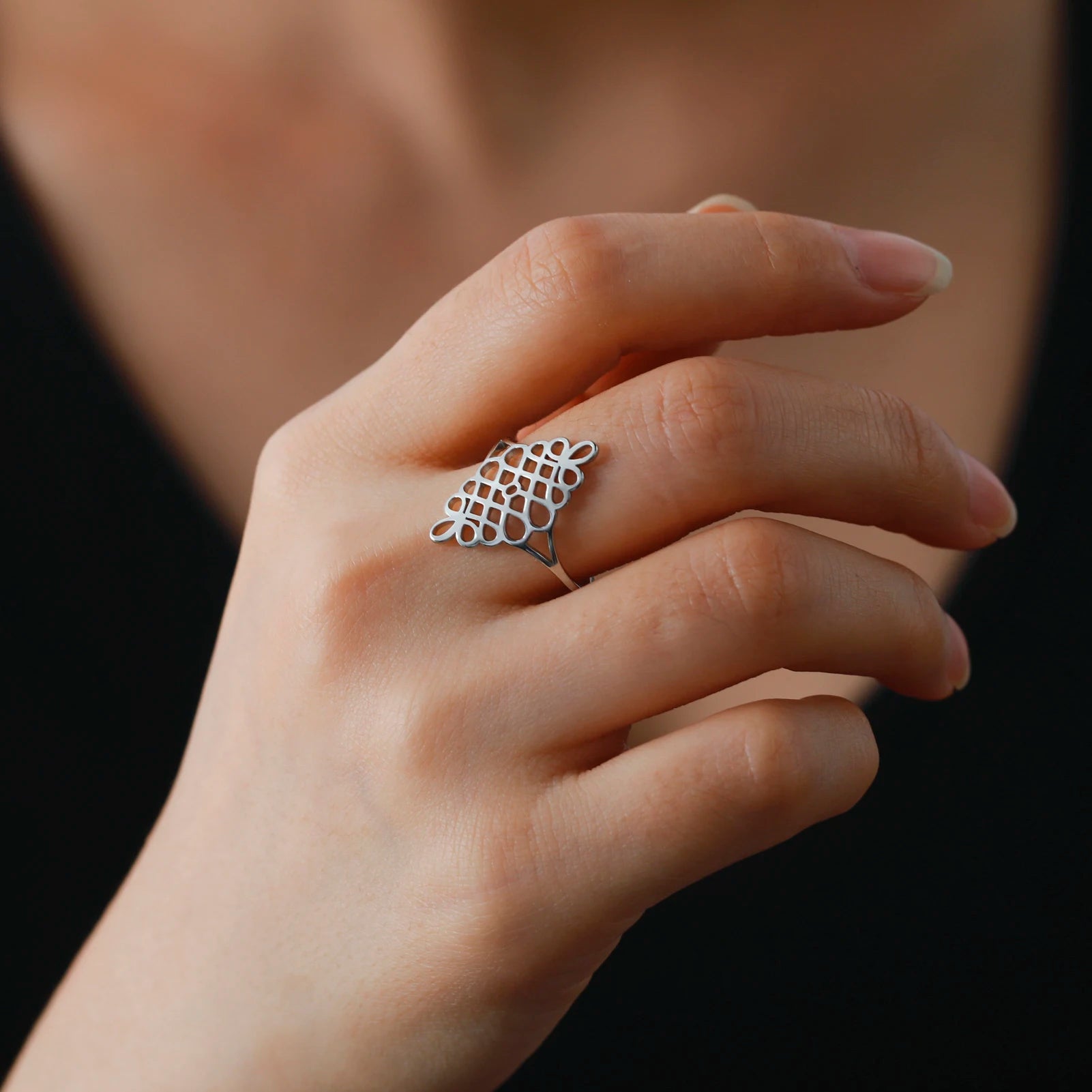 Skyrim New In Women Celtics Knot Geometric Ring Stainless Steel Gold Color Minimalist Finger Rings Jewelry Wedding Band Gift