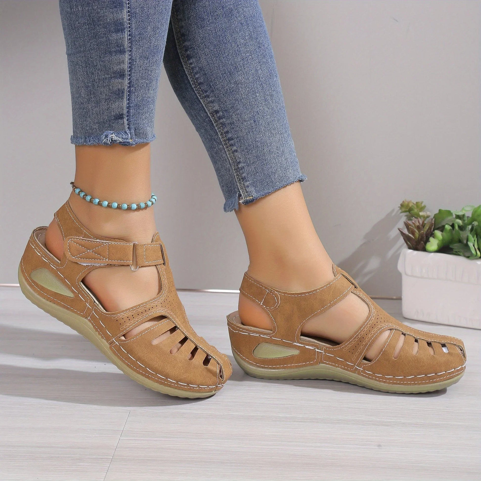 Fashionable Womens Wedge Sandals Comfortable Platform Heels with Secure Ankle Straps Durable Solid  for Stylish Summer Footwear