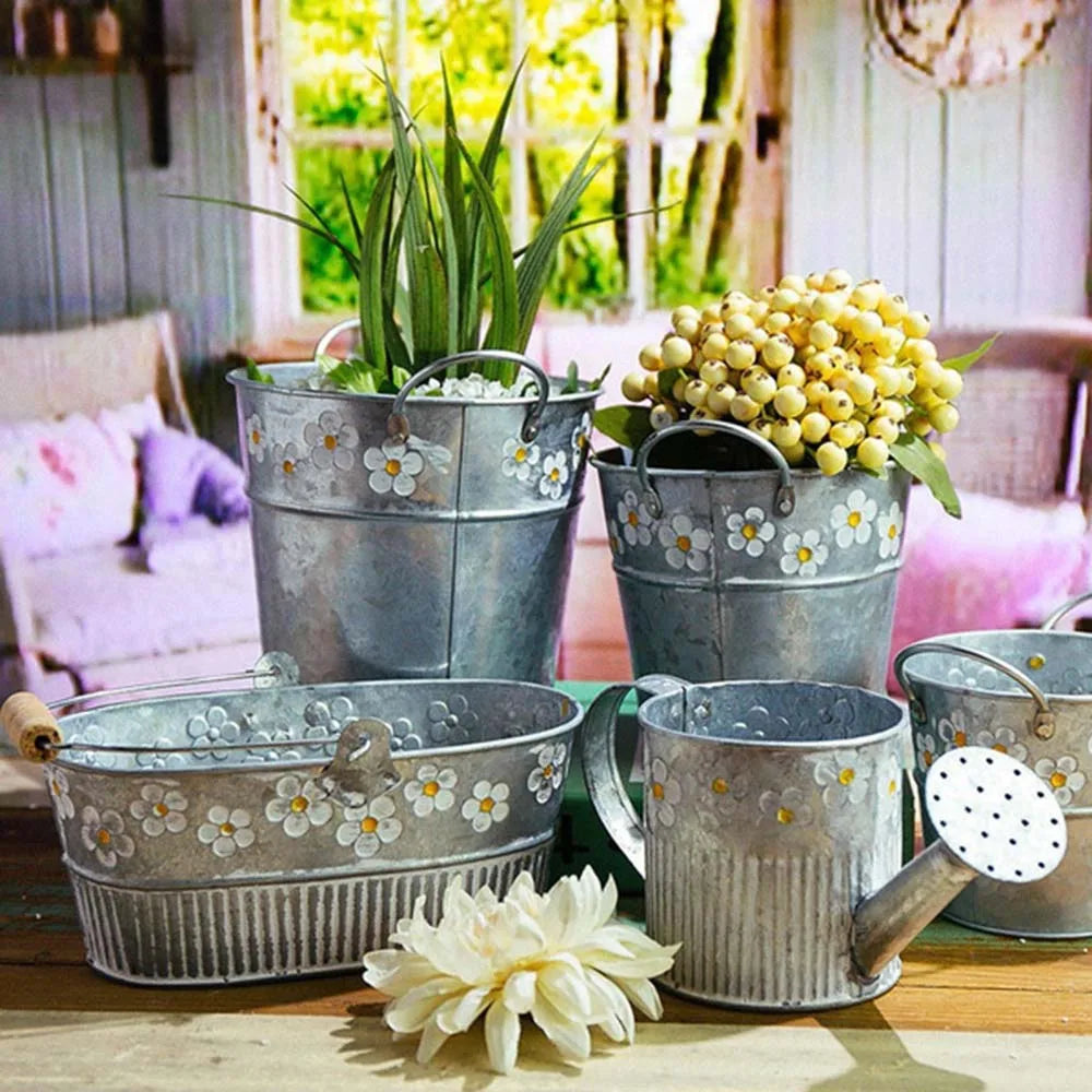 Embossed Vintage Iron Flower Pot Desktop Flowers Vase Plant Hanging Balcony Plant Bucket Planting Home Garden Decorations