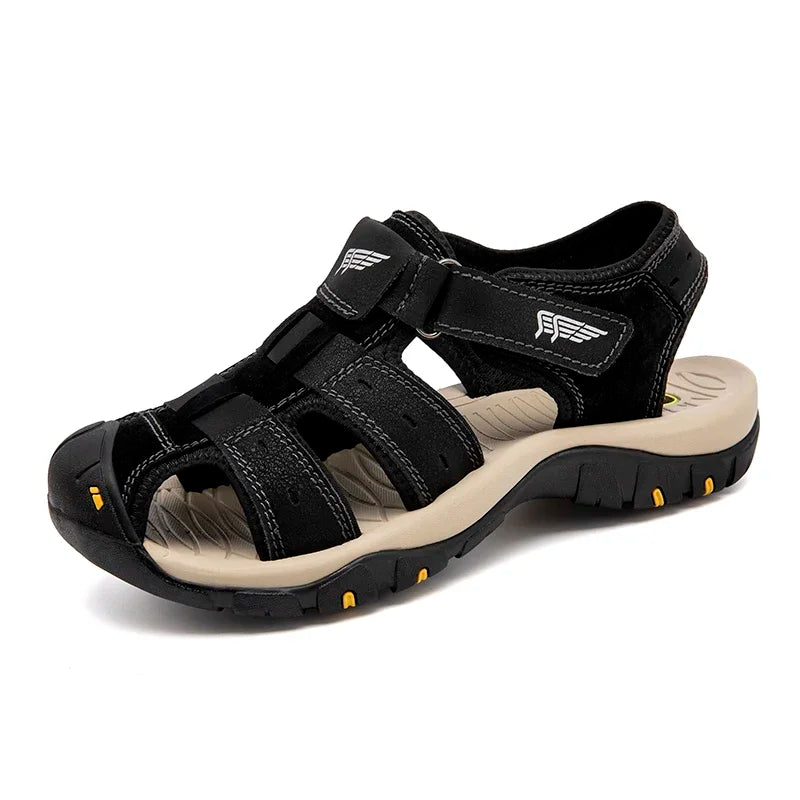 New Sandals Men Summer Outdoor Casual Breathable Sandals Non-slip Wear-resistant Sporty Slippers Comfortable Light Hiking Shoes
