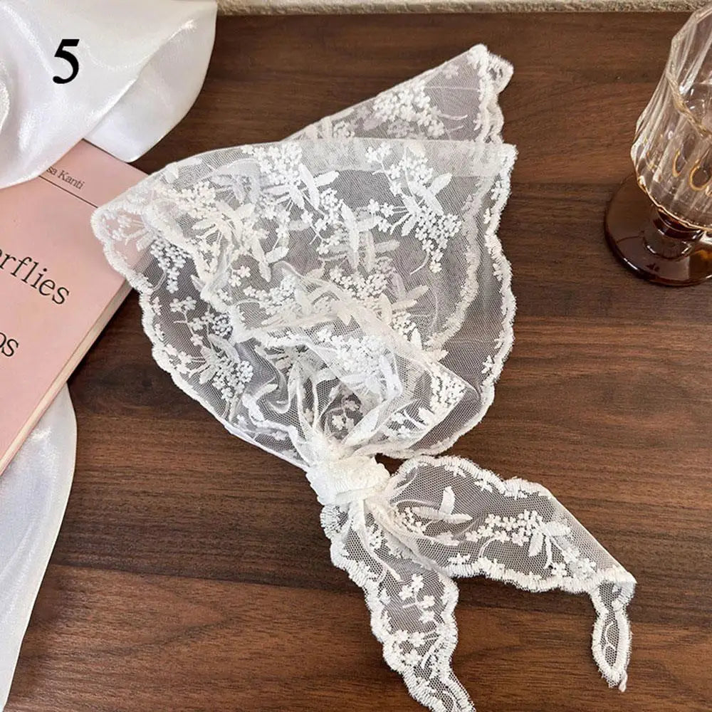 Lace Flower Elegant Temperament Lace Female Flower White Sweet Triangle Scarf Thin Breathable Ribbon Artistic Style Travel Photo