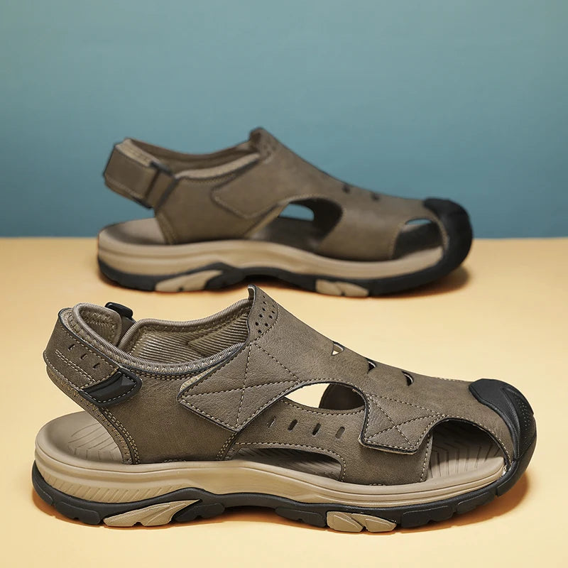 New Summer Sandals Breathable Fashion Men Shoes Genuine Leather Outdoor Man Hollow Sandals Antiskid Beach Sandals Flats Footwear