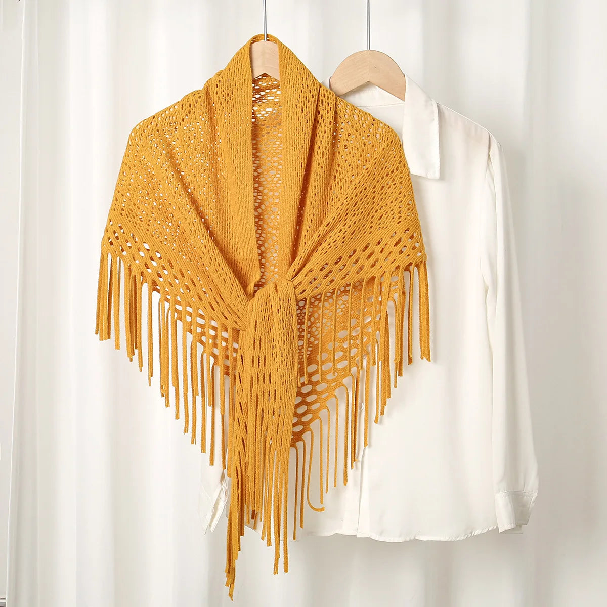 Women Triangle Scarf for Church Prayer Shawl Embroidered Lace Veil Floral Tassel Veils Mantillas for The Church's Pendant Scarve
