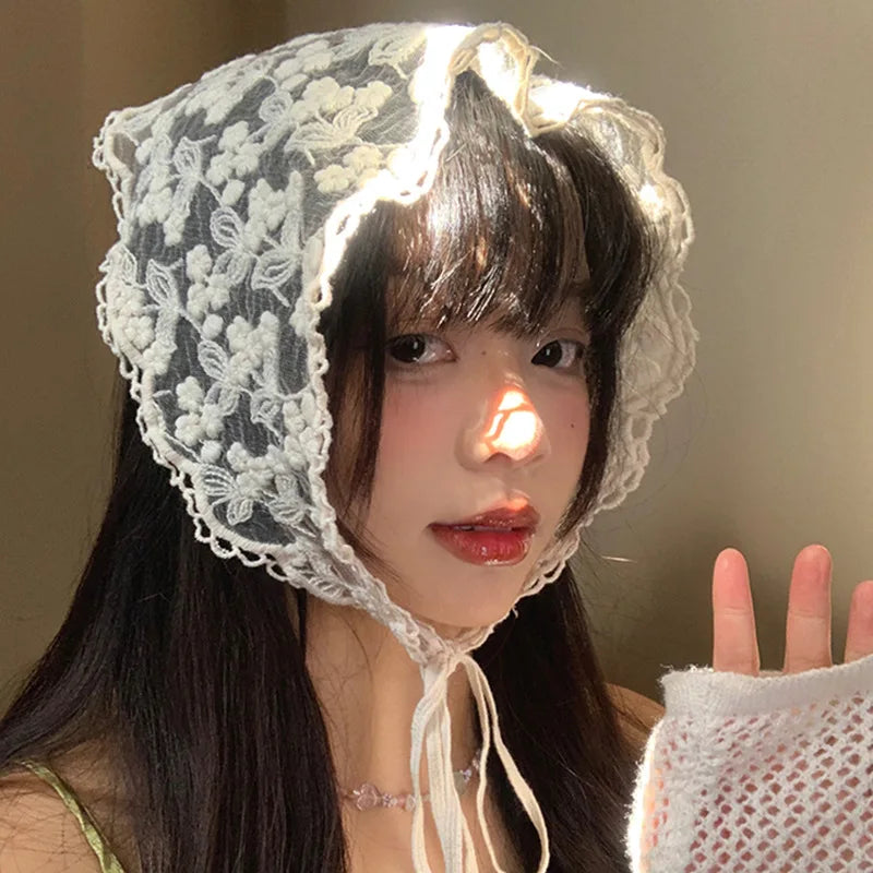 Women's Headscarf French Beige Lace Sweet And Cute Country-style Triangular Scarf Seaside Photo Headwear For Girl Hair Accessory