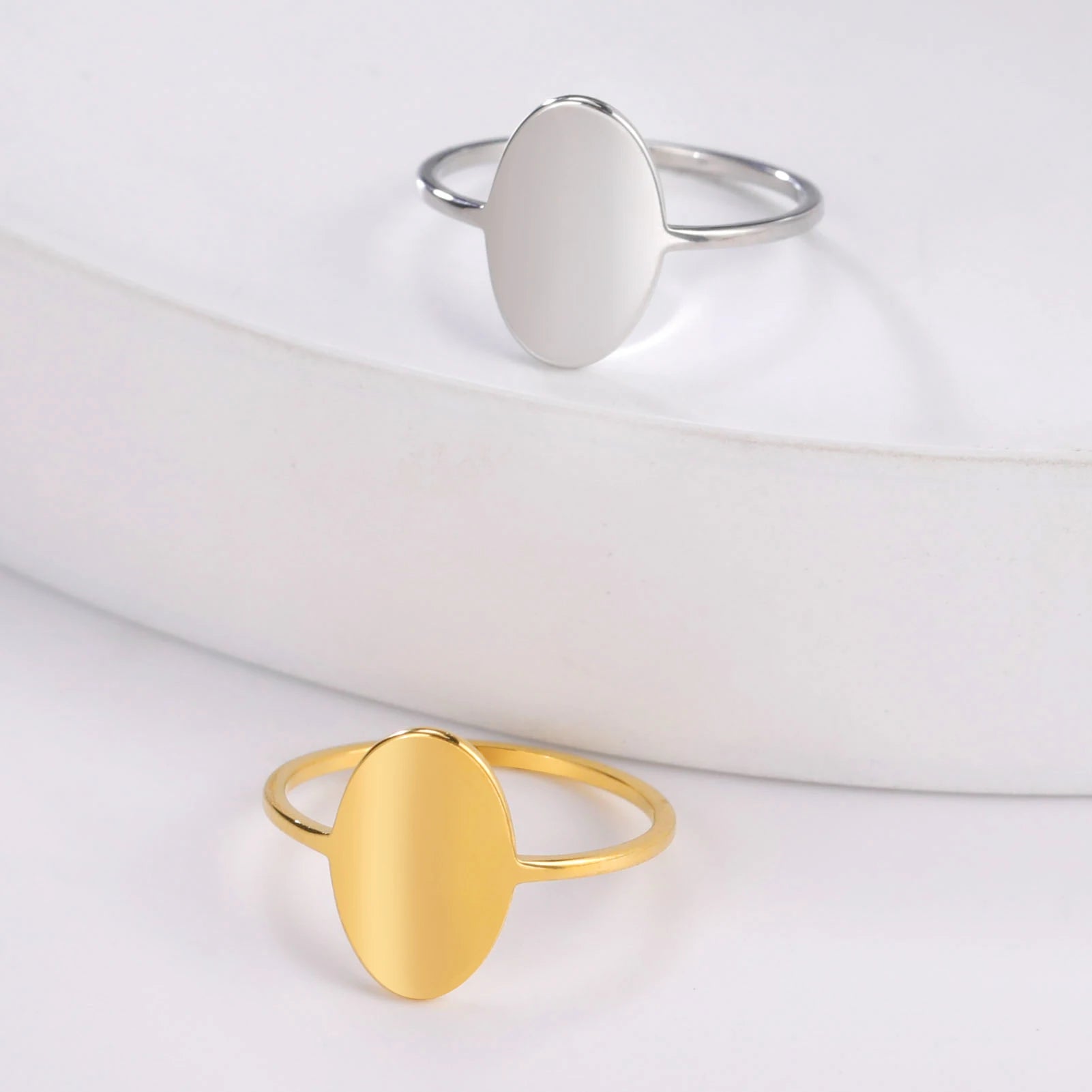 Skyrim New Geometric Oval Ring Stainless Steel Women Finger Rings Fashion Minimalist Jewelry 2025 Wedding Band Gift Wholesale