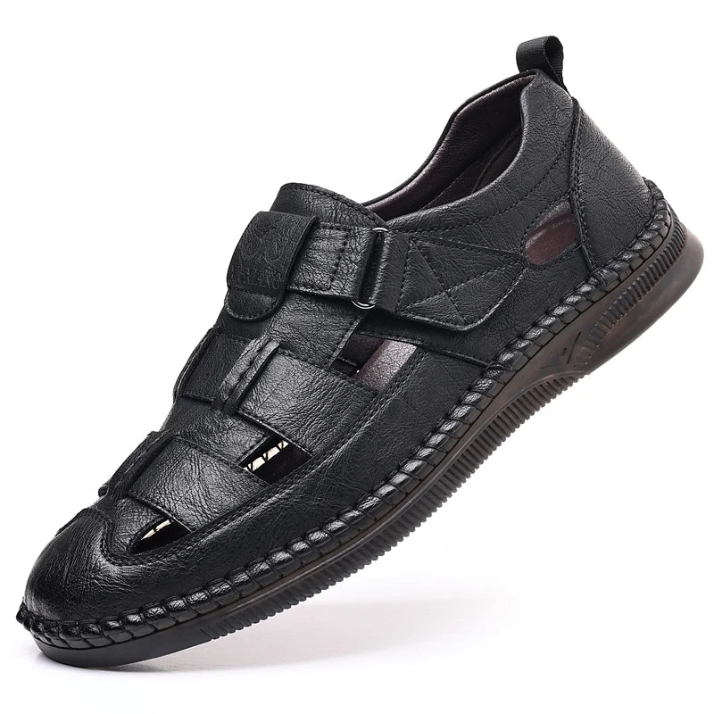 New In Sandals for Men Outdoor Beach Flats Breathable Casual Normal Leather Casual Anti Slip Designer Replica Summer Sandals
