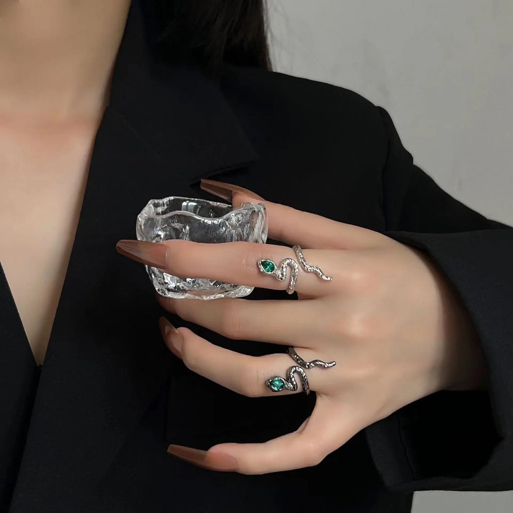 New Fashionable And Minimalist Snake Shaped Women's Personalized Spirit Snake Ring Adjustable Jewelry Wholesale