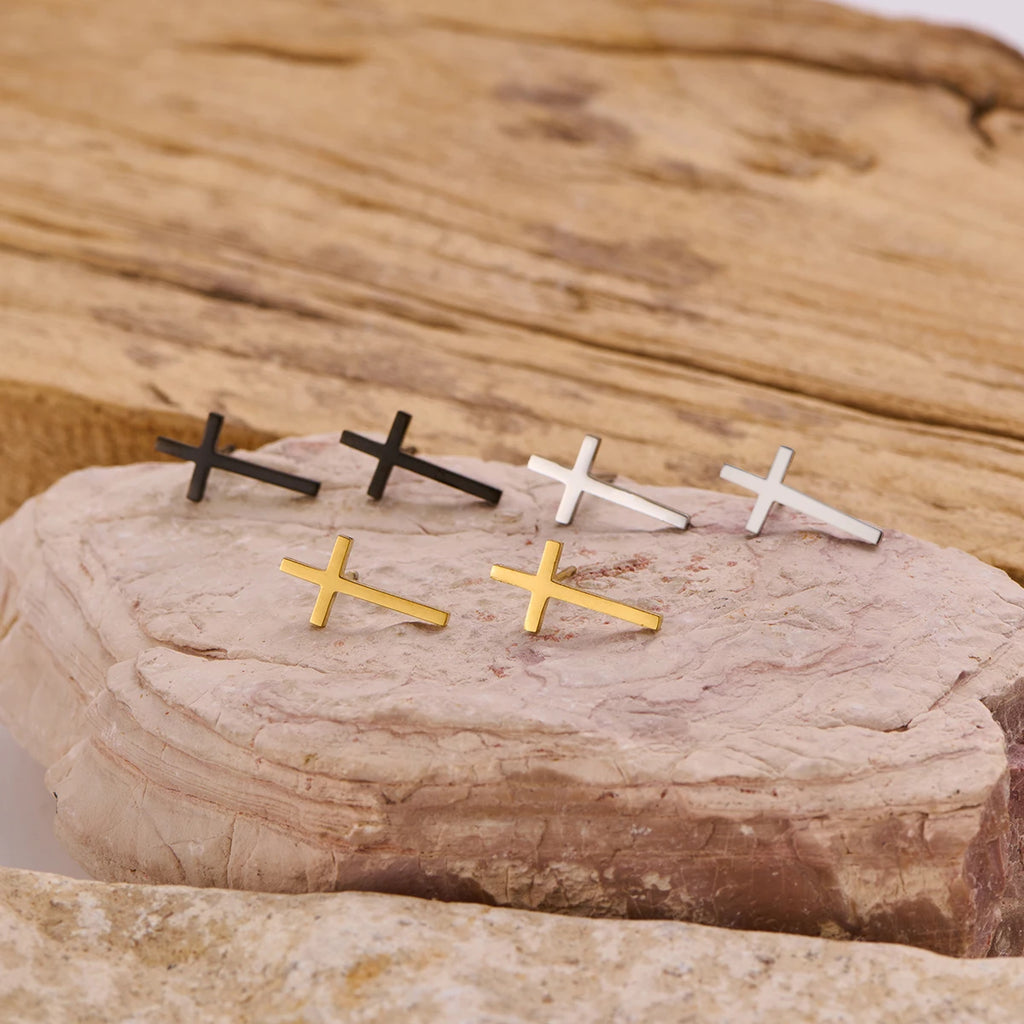 Simple Big Cross Earrings Brinco Stainless Steel Mini Stud Earring for Women Punk Crucifix Cartilage Tragus Ear Piercing Jewelry