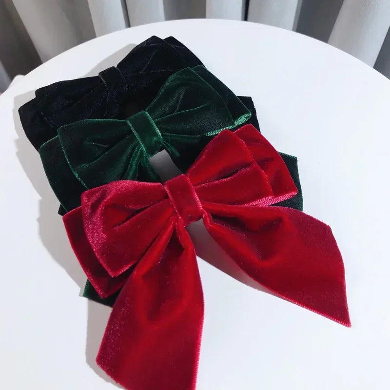 Korean Simple Velvet Bow Tie Brooch Pins Bowknot Cravat Female College Style Shirt Collar Luxulry Brooches for Women Jewelry