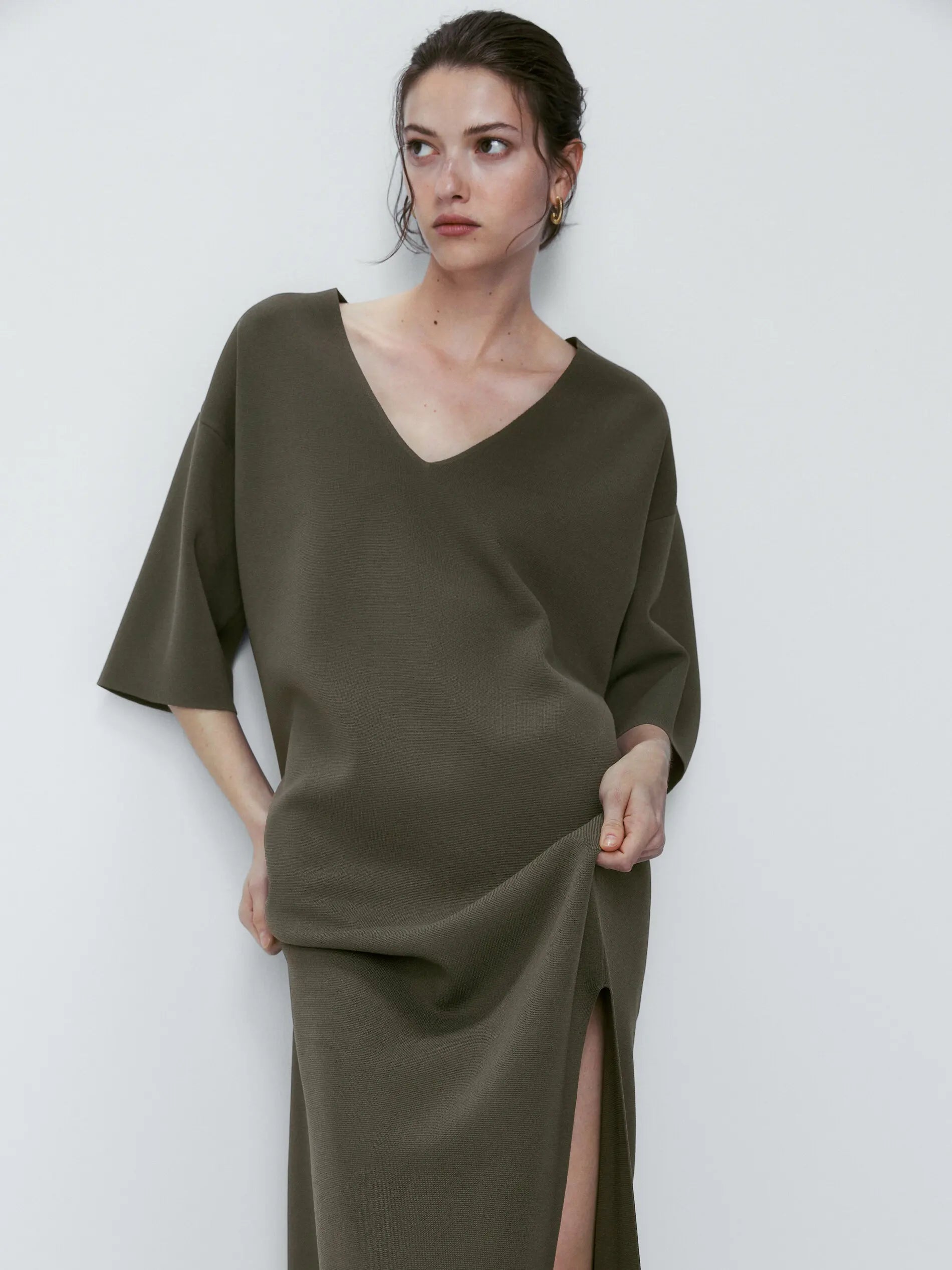 Ethereal MD 2024 women's spring new style of Elegant minimalist extended knit dress with high neck