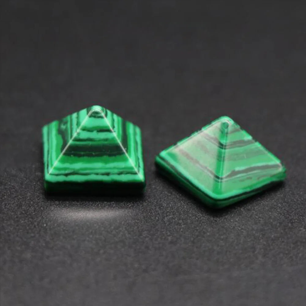 Pyramid Gemstone Natural Stone Crystal Quartz Healing Crystal Home Office Decor Crafts Polished Healing Stone Gift