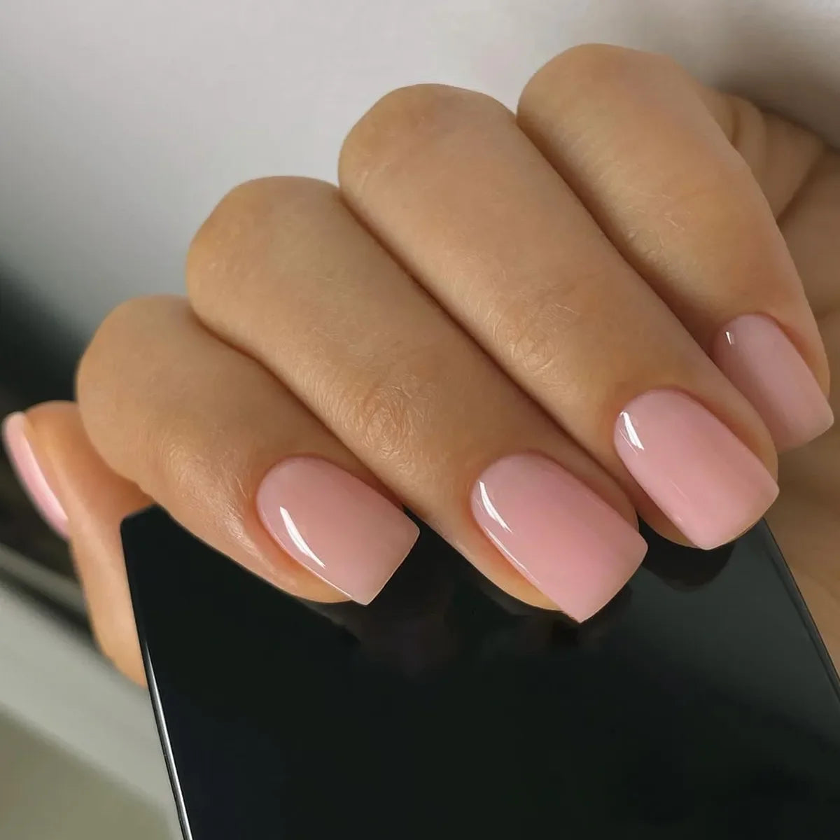 24Pcs Simple French False Nails Short Square Head Fake Nails Press On Nails Detachable Full cover Natural Artificial Nail Tips